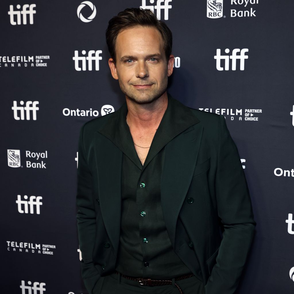 Patrick J. Adams, Schauspieler