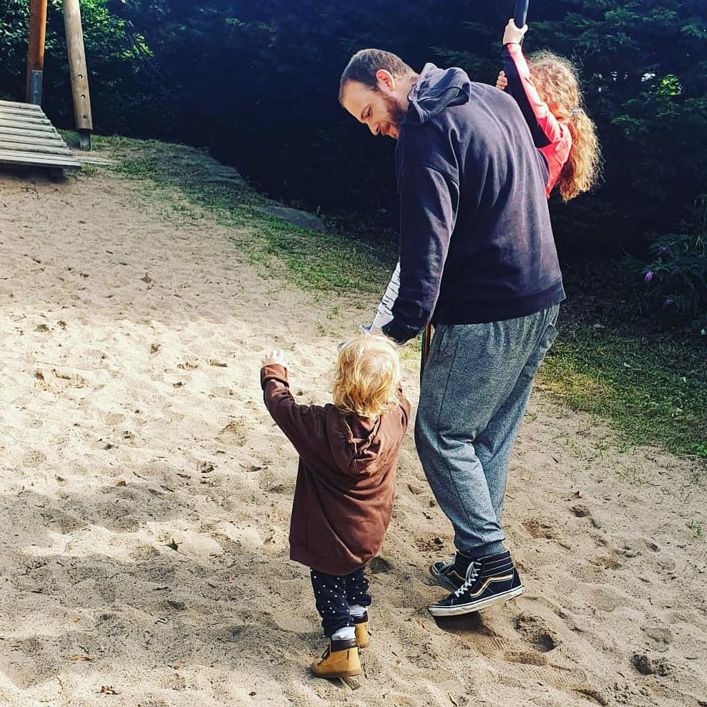 Patrick Müller mit seinen Kindern Loki und Lovis