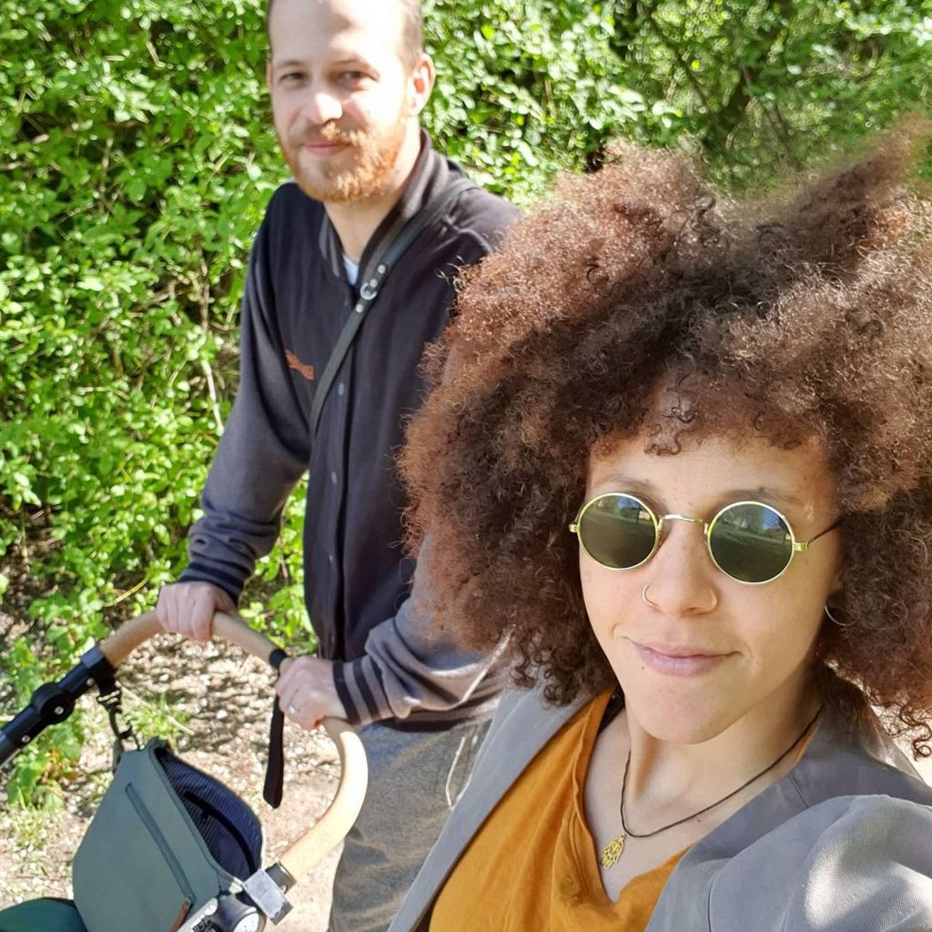 Patrick Müller und Joy Lee Juana Abiola-Müller im April 2020