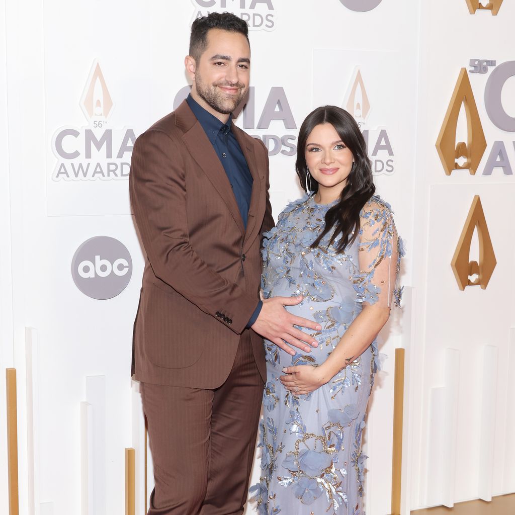 Paul Digiovanni und Katie Stevens, November 2022