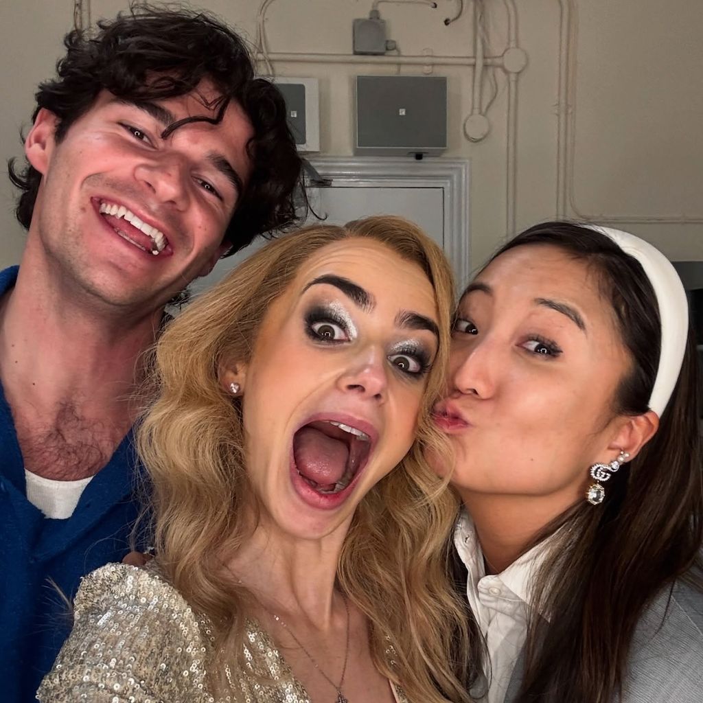 Paul Forman, Lily Collins und Ashley Park