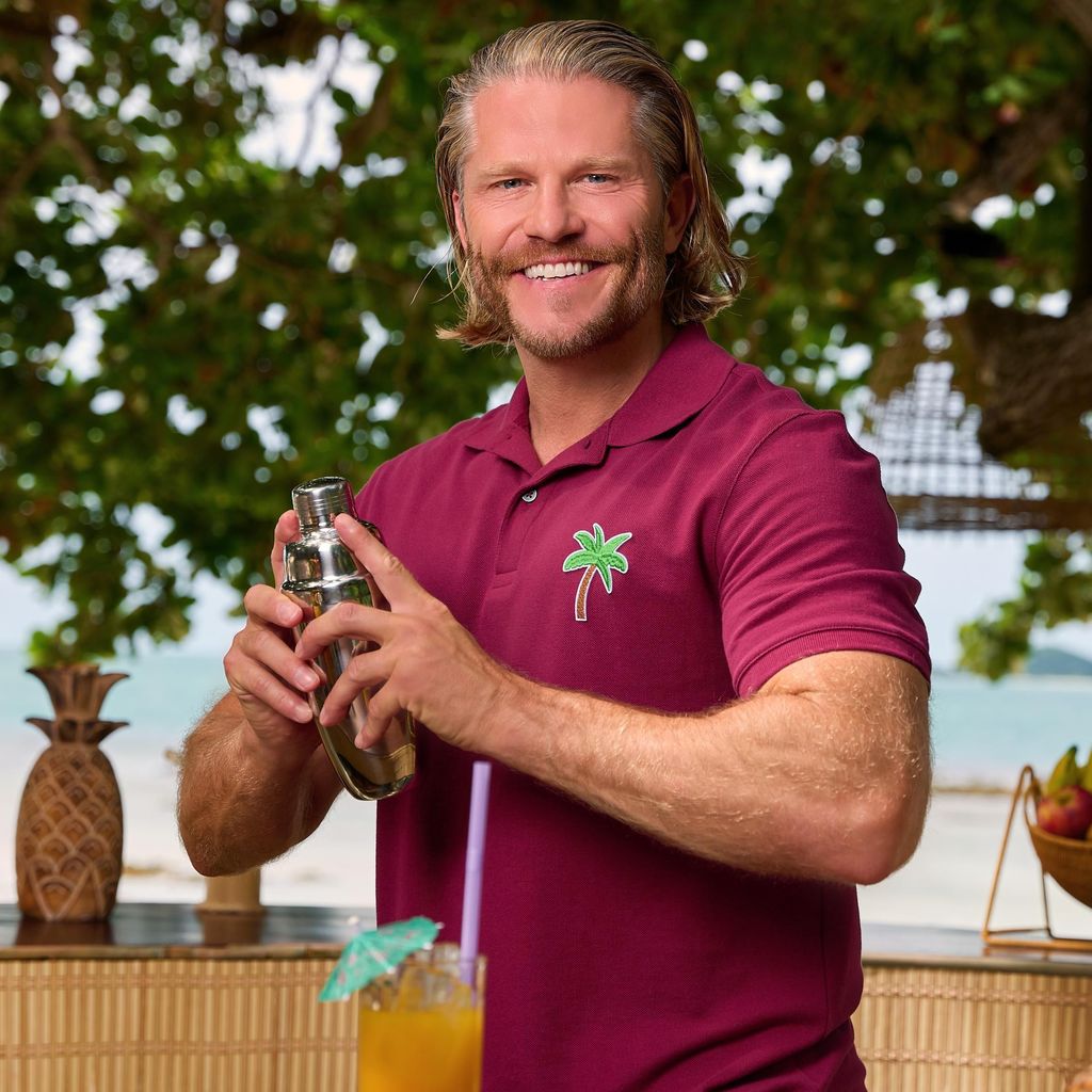 Paul Janke als Barkeeper bei "Bachelor in Paradise"