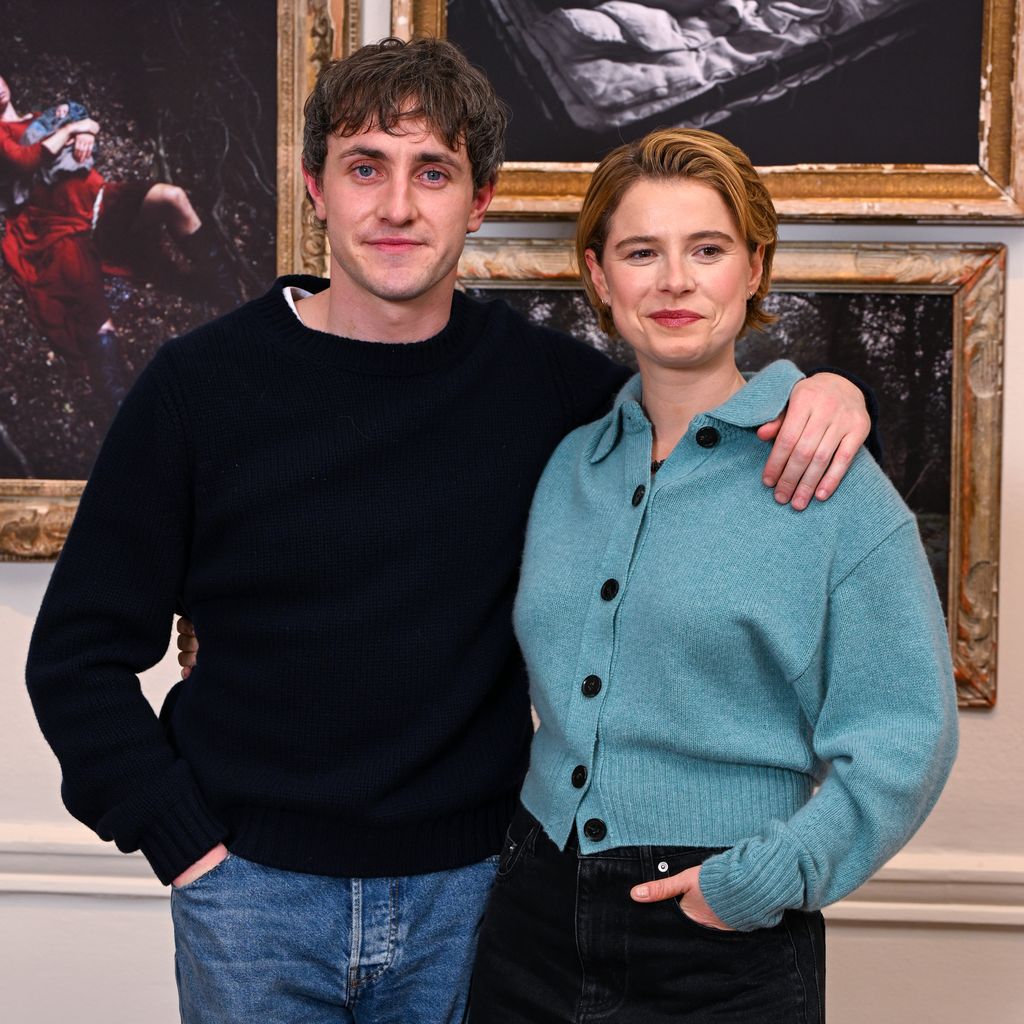 Paul Mescal und Jessie Buckley zur "Hamnet"-Fotoausstellung in der Tristan Hoare Gallery in London, Dezember 2025