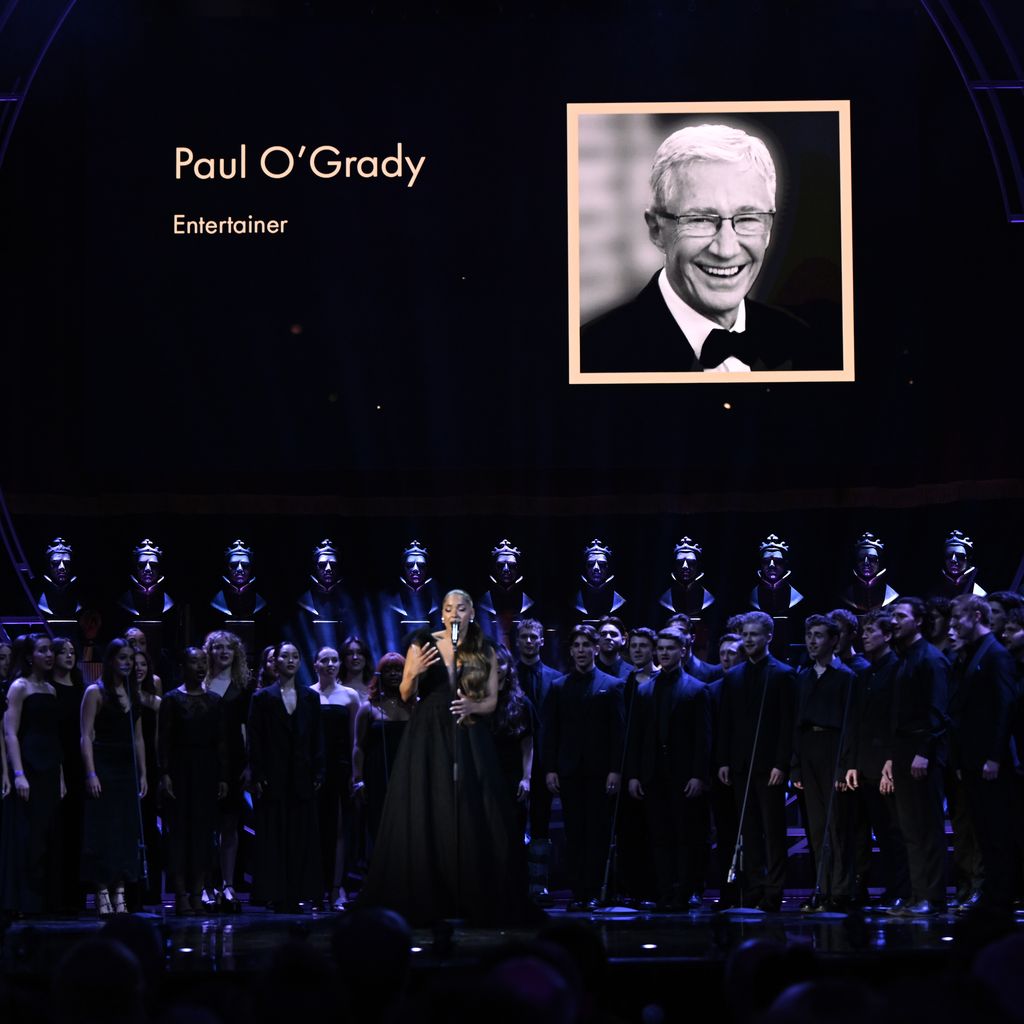 Paul O'Grady wird bei den Olivier Awards 2023 geehrt