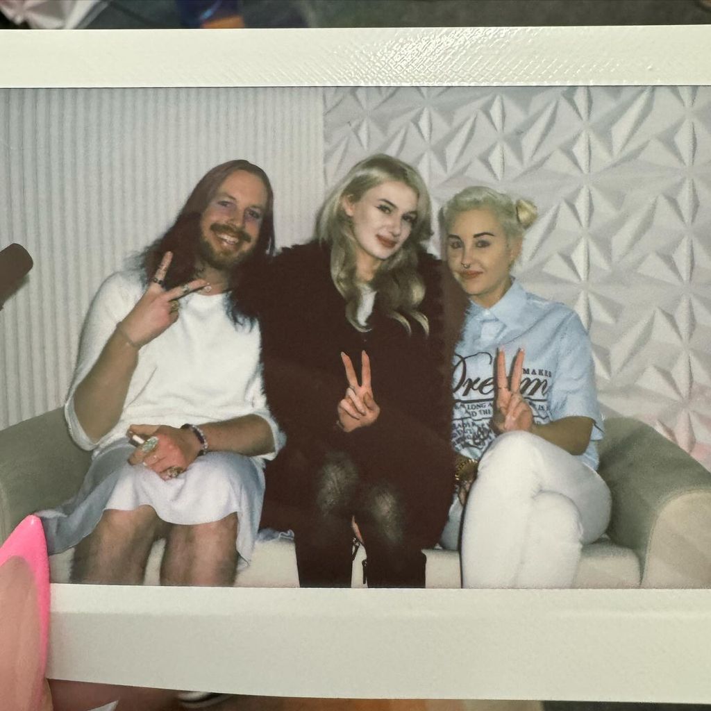 Paul Sieminski, Dahlia Moth und Amanda Bynes