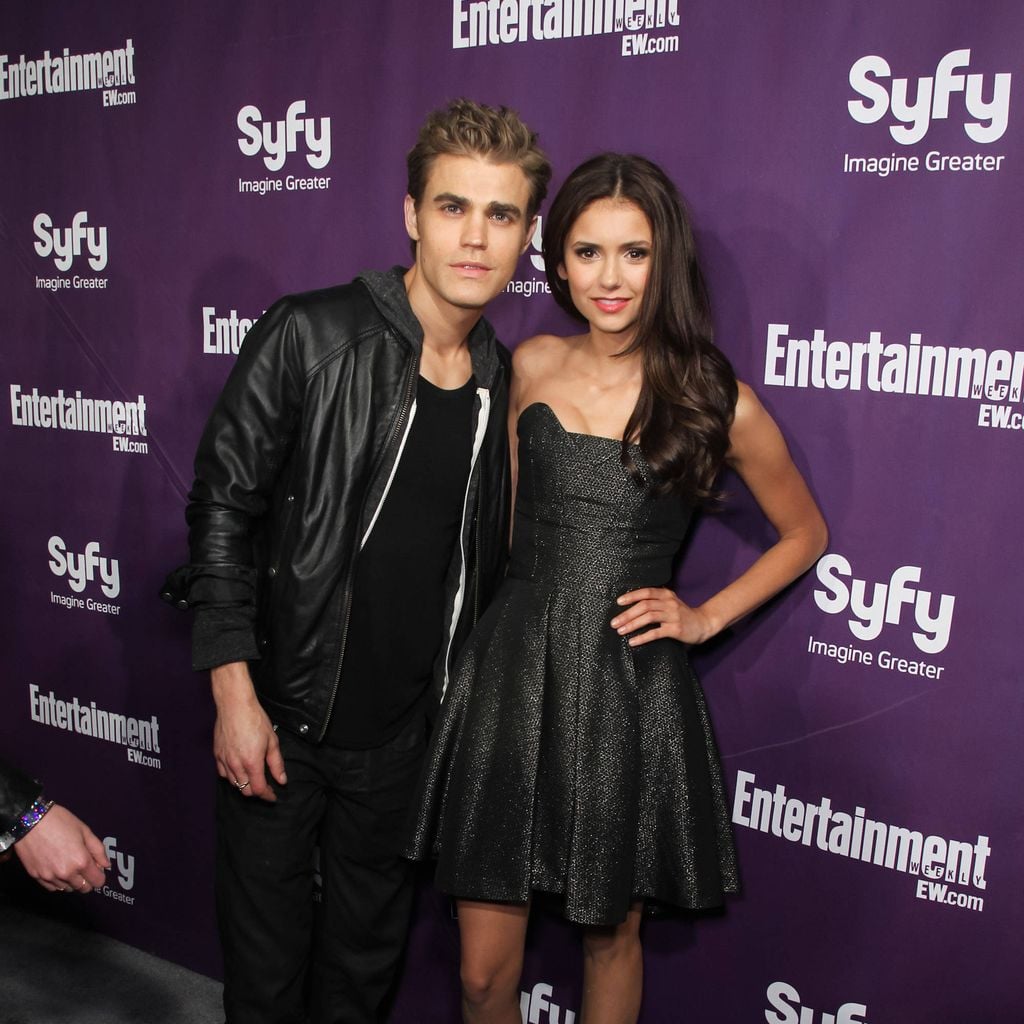 Bei der Entertainment Weekly & Syfy Party: Paul Wesley mit Nina Dobrev während der Comic-Con 2010 in San Diego
