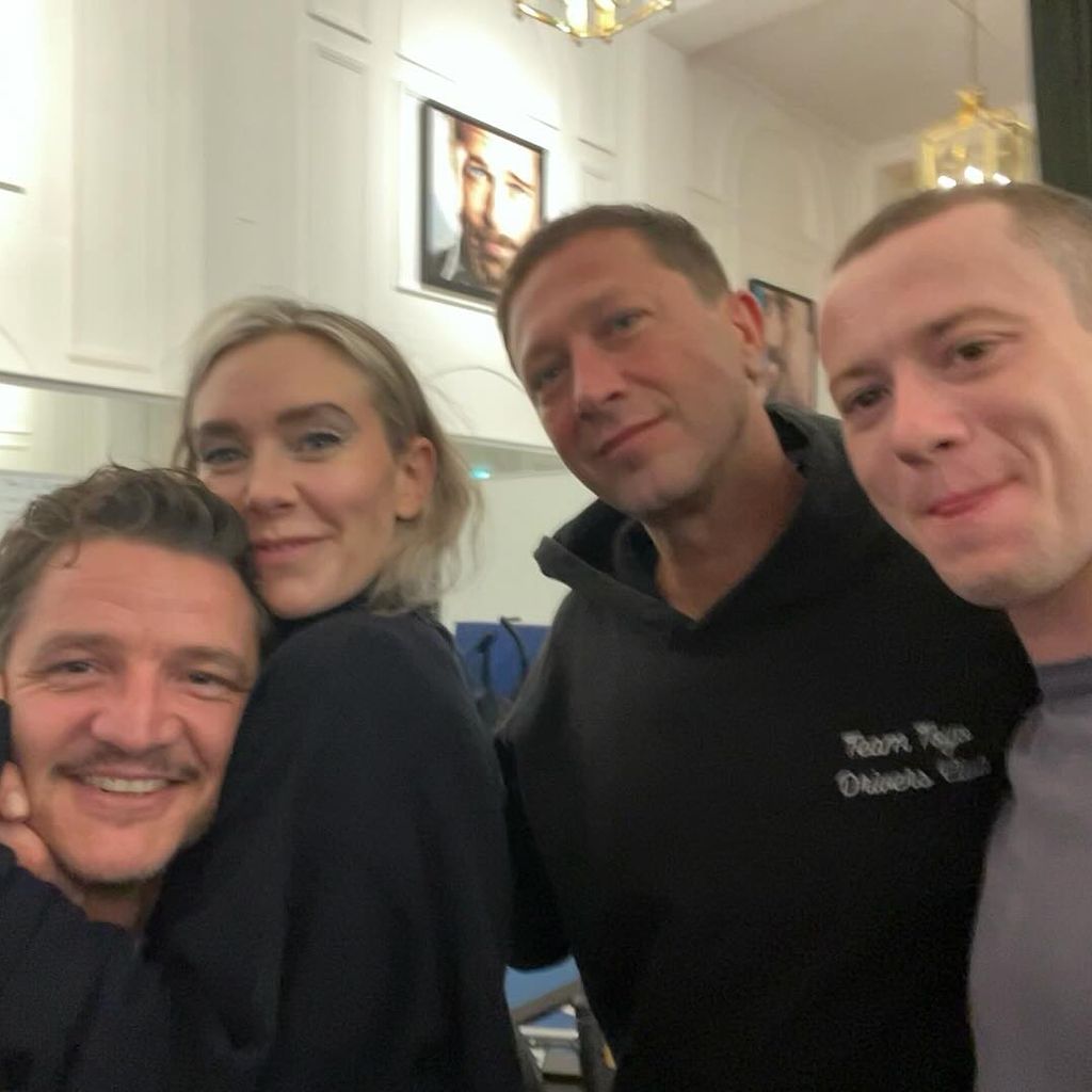 Pedro Pascal, Vanessa Kirby, Ebon Moss-Bachrach und Joseph Quinn (v.l.n.r.)