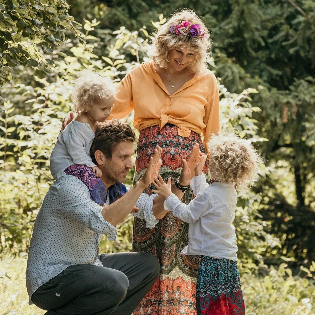 Peer und Janni Kusmagk mit ihren Kindern