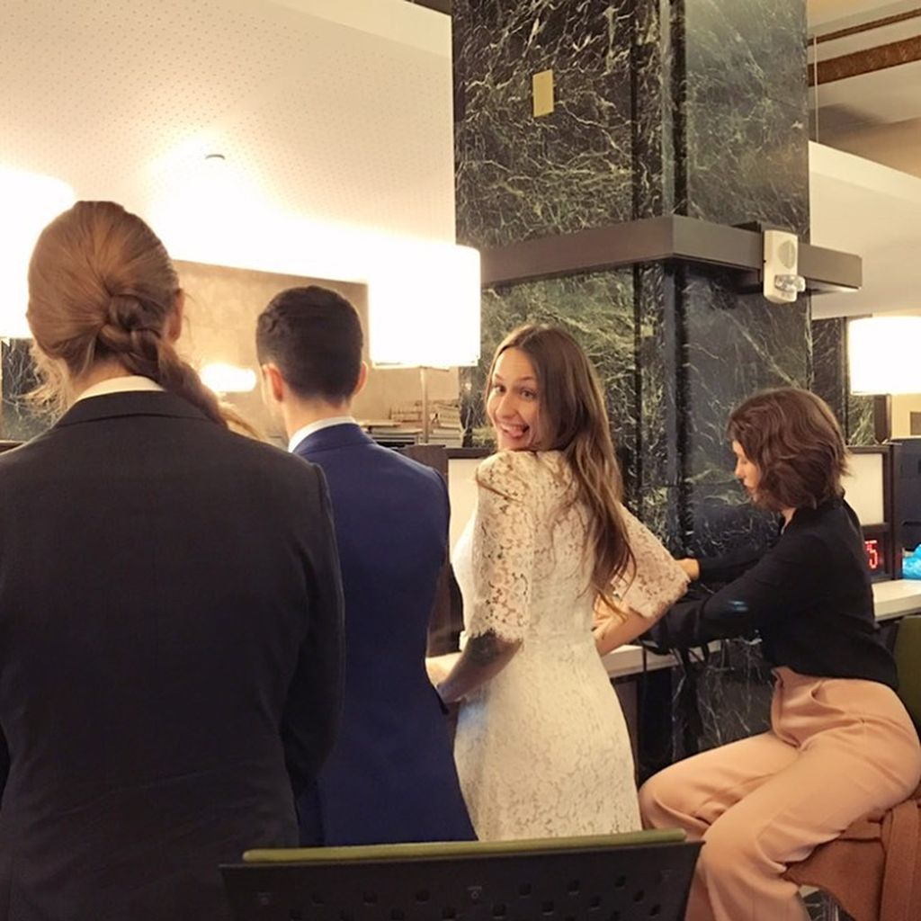 Penn Badgley und seine Frau bei ihrer Hochzeit