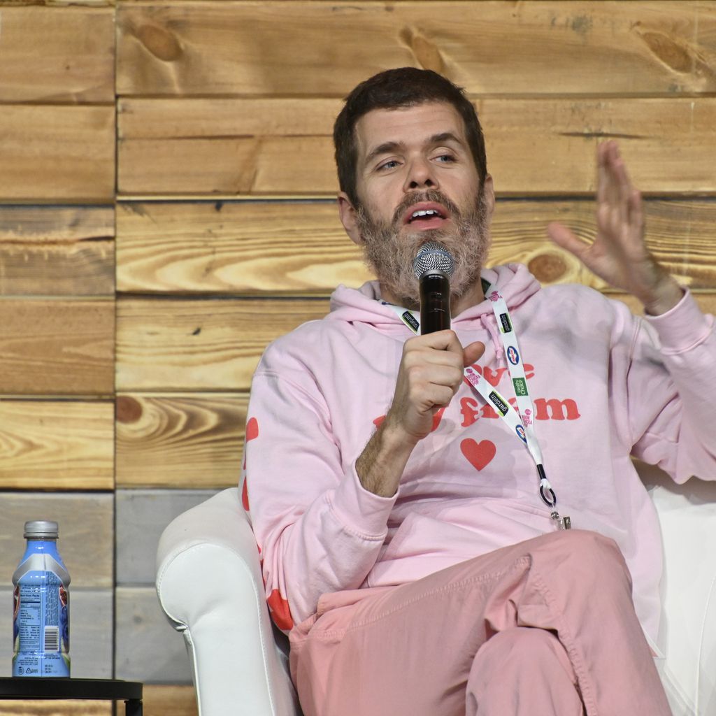 Perez Hilton, Blogger