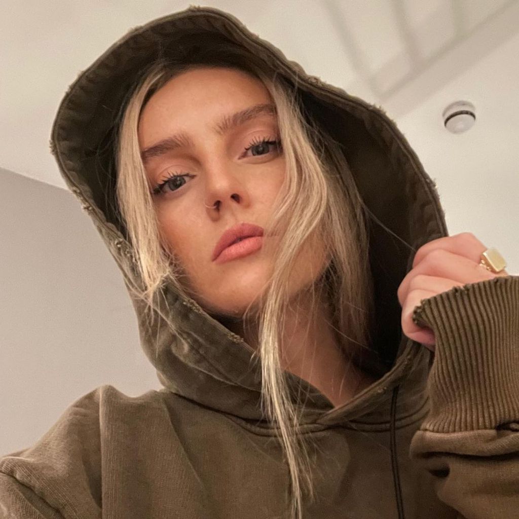 Perrie Edwards im Dezember 2021