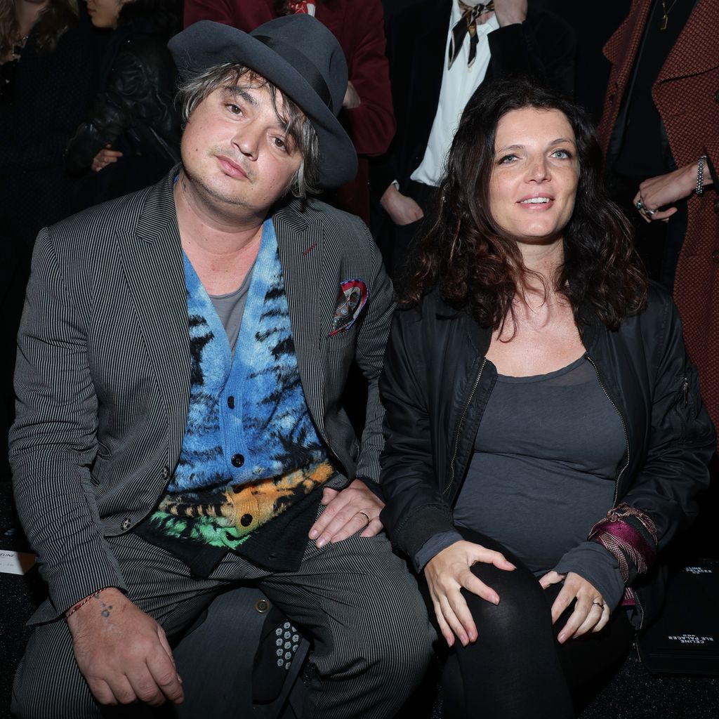 Pete Doherty and Katia de Vidas bei einer Fashionshow im Februar 2023 in Paris