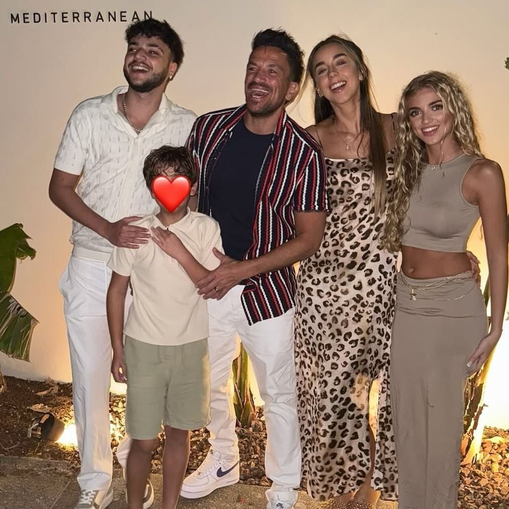 Peter Andre mit Familie auf Zypern 2025