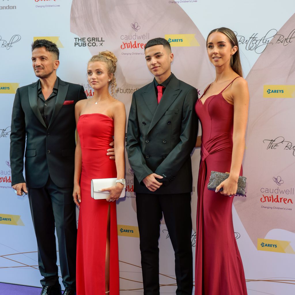 Peter Andre mit seinen Kindern Princess, Junior und Ehefrau Emily, Juli 2022