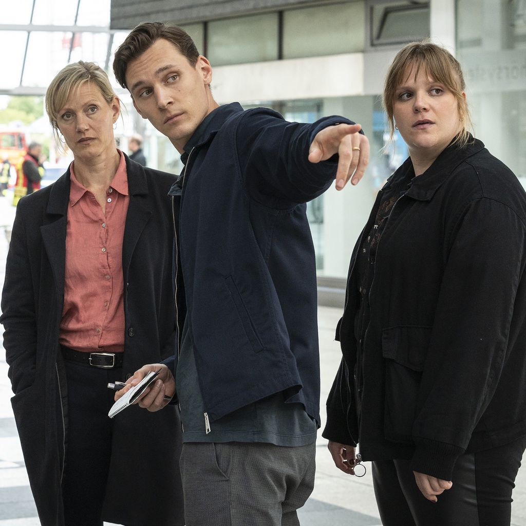 Jörg Hartmann, Anna Schudt, Rick Okon und Stefanie Reinsperger im "Tatort: Heile Welt" 2021