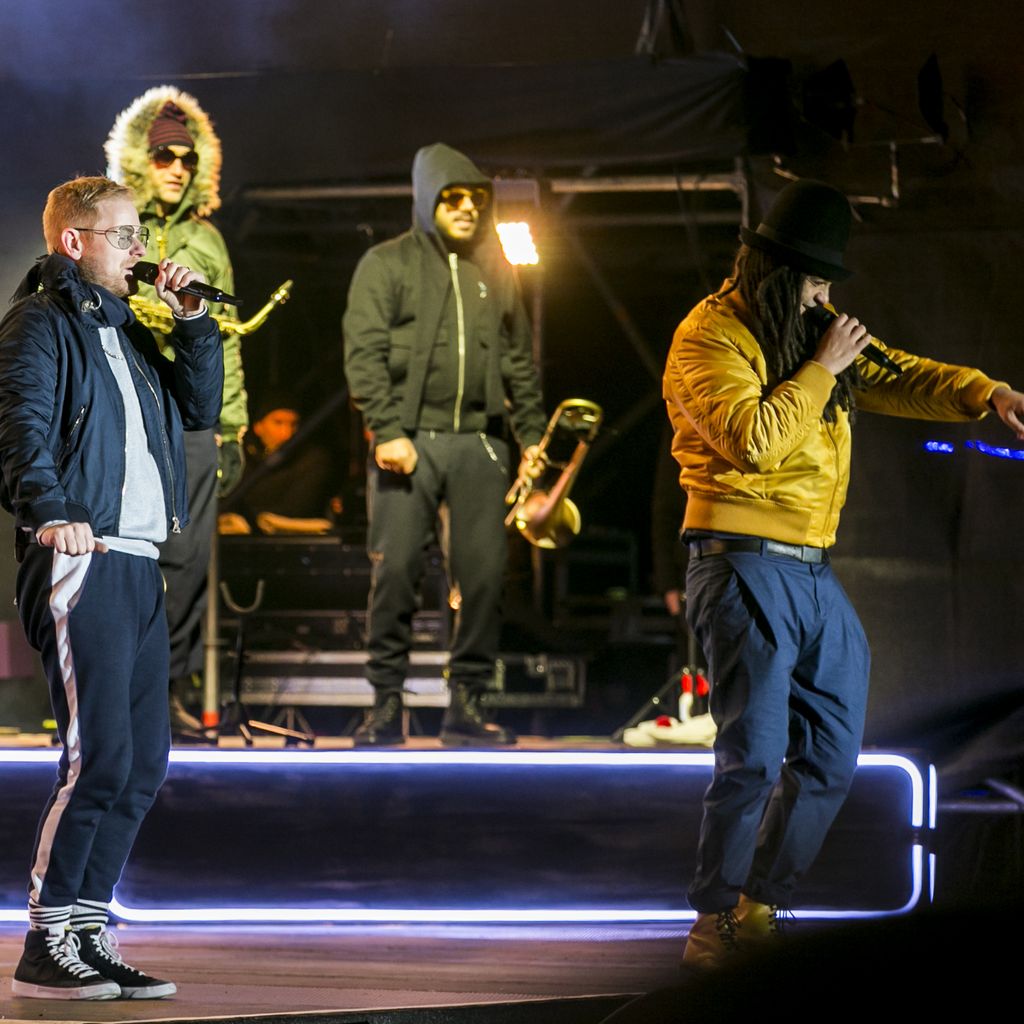 Peter Fox mit seiner Band Seeed, 2019