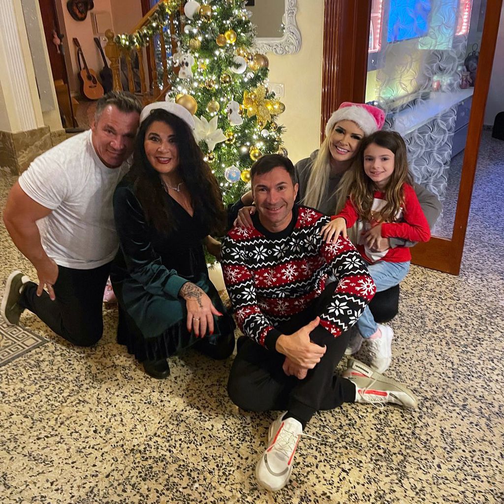 Peter und Iris Klein, Lucas Cordalis, Daniela Katzenberger und Tochter Sophia