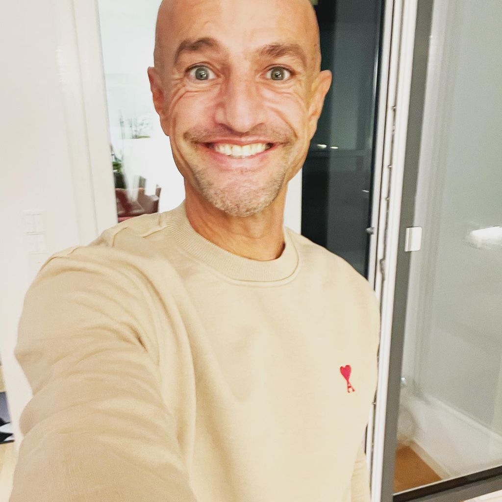 Der Modelagent Peyman Amin im Oktober 2021