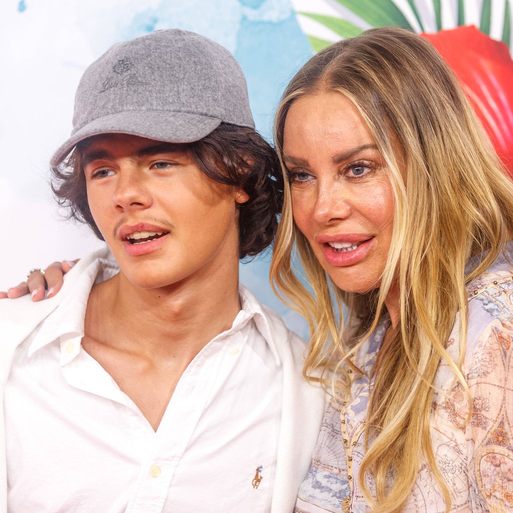 Philip-Elias Martinek und Mutter Xenia Seeberg in Berlin, 18. Juni 2024