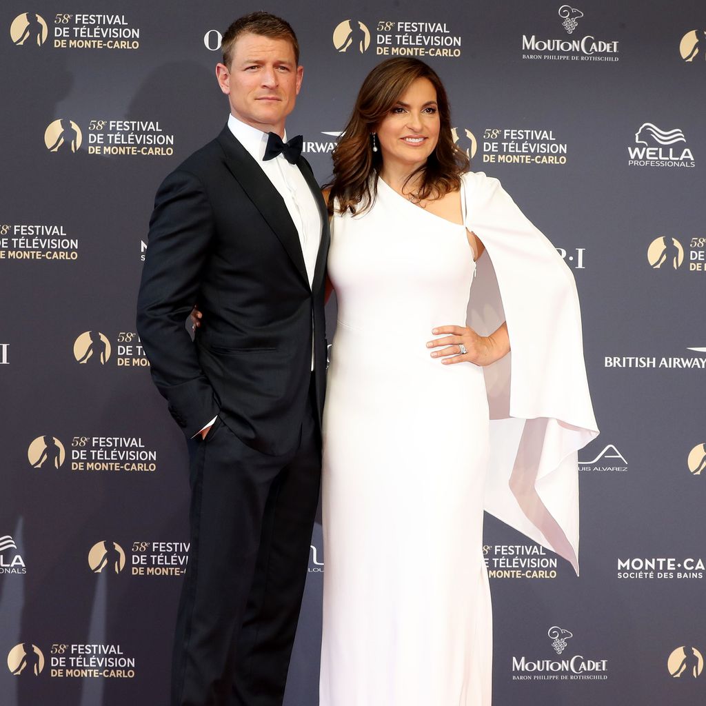 Philip Winchester und Mariska Hargitay bei einem Festival in Monaco