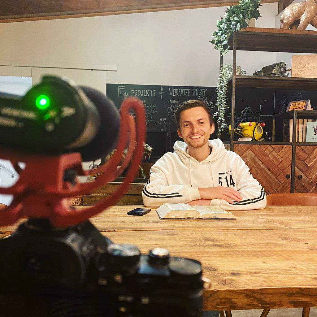Philipp Mickenbecker, YouTube-Star