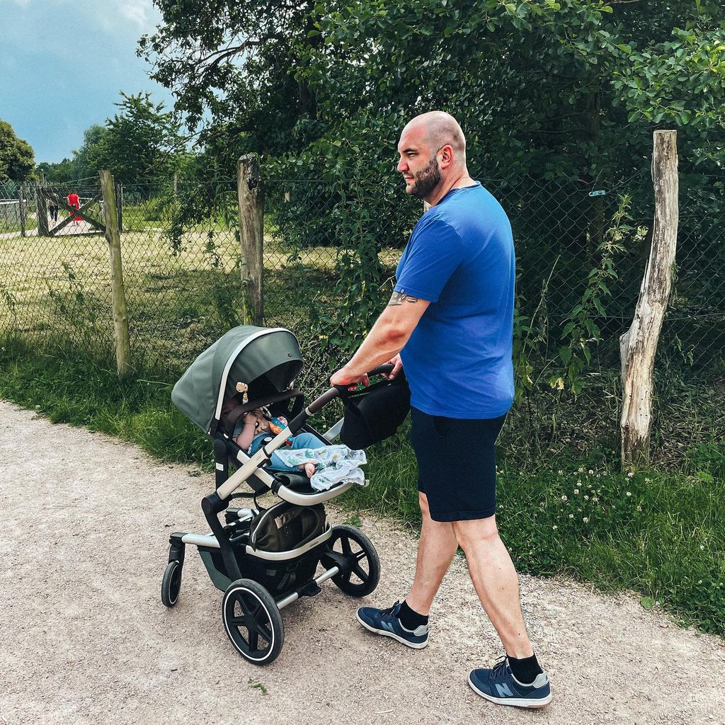Philipp von "Hochzeit auf den ersten Blick" mit seinem Sohn