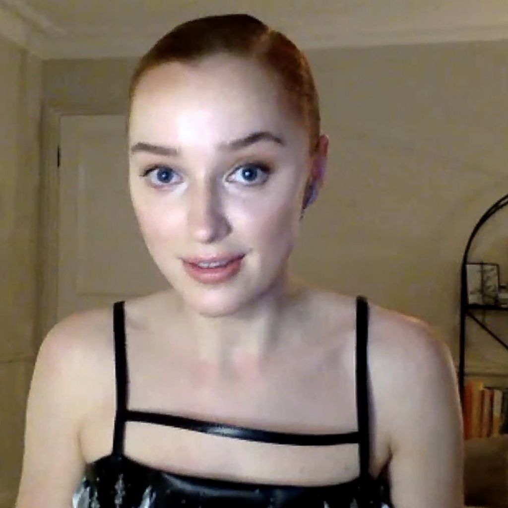 Phoebe Dynevor im März 2021
