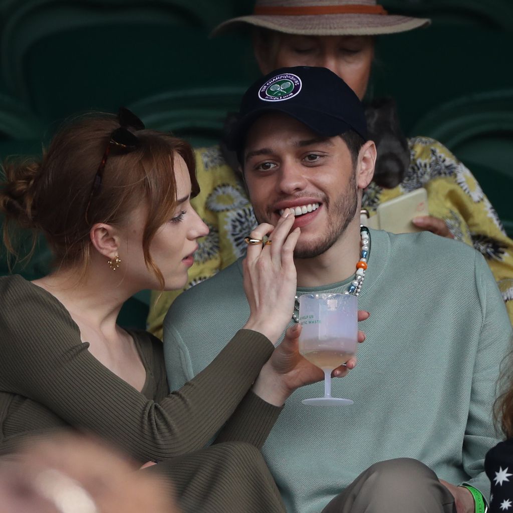 Phoebe Dynevor und Pete Davidson in London im Juli 2021