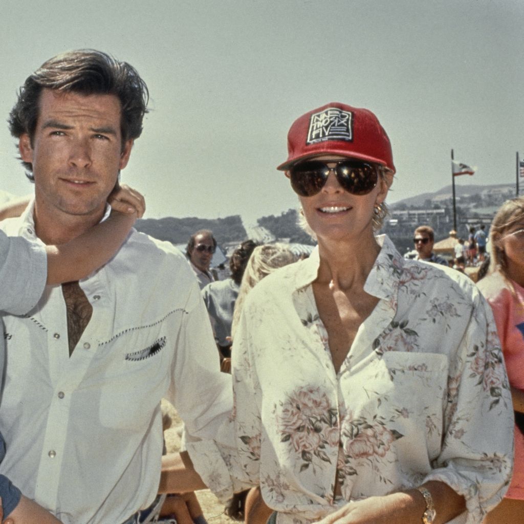 Pierce Brosnan und Cassandra Harris im September 1989 in Malibu