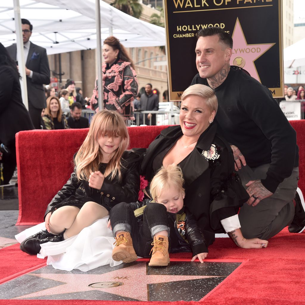 Pink, Carey Hart und ihre Kinder Willow und Jameson auf dem Walk of Fame