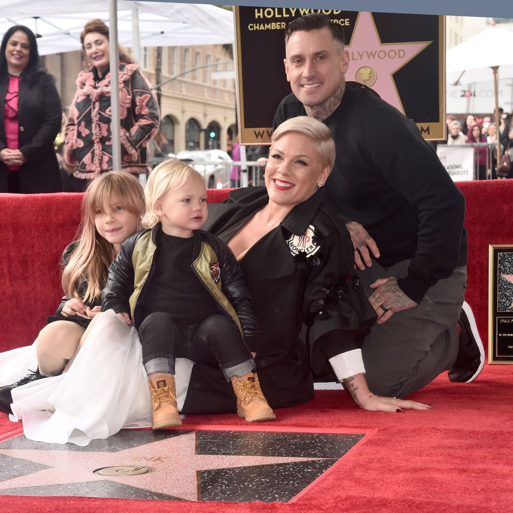 Pink und Ehemann Carey Hart mit ihren zwei Kindern, Februar 2019