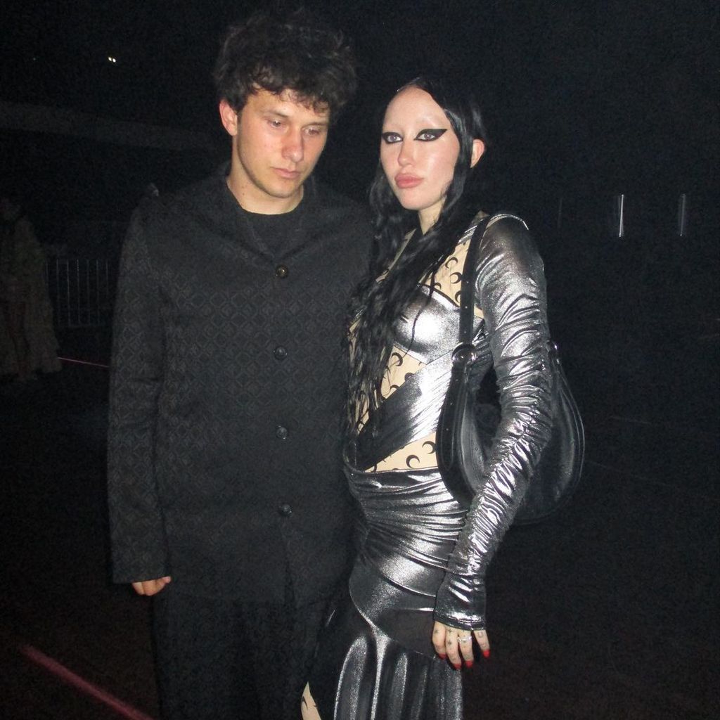Pinkus und Noah Cyrus im Juni 2023