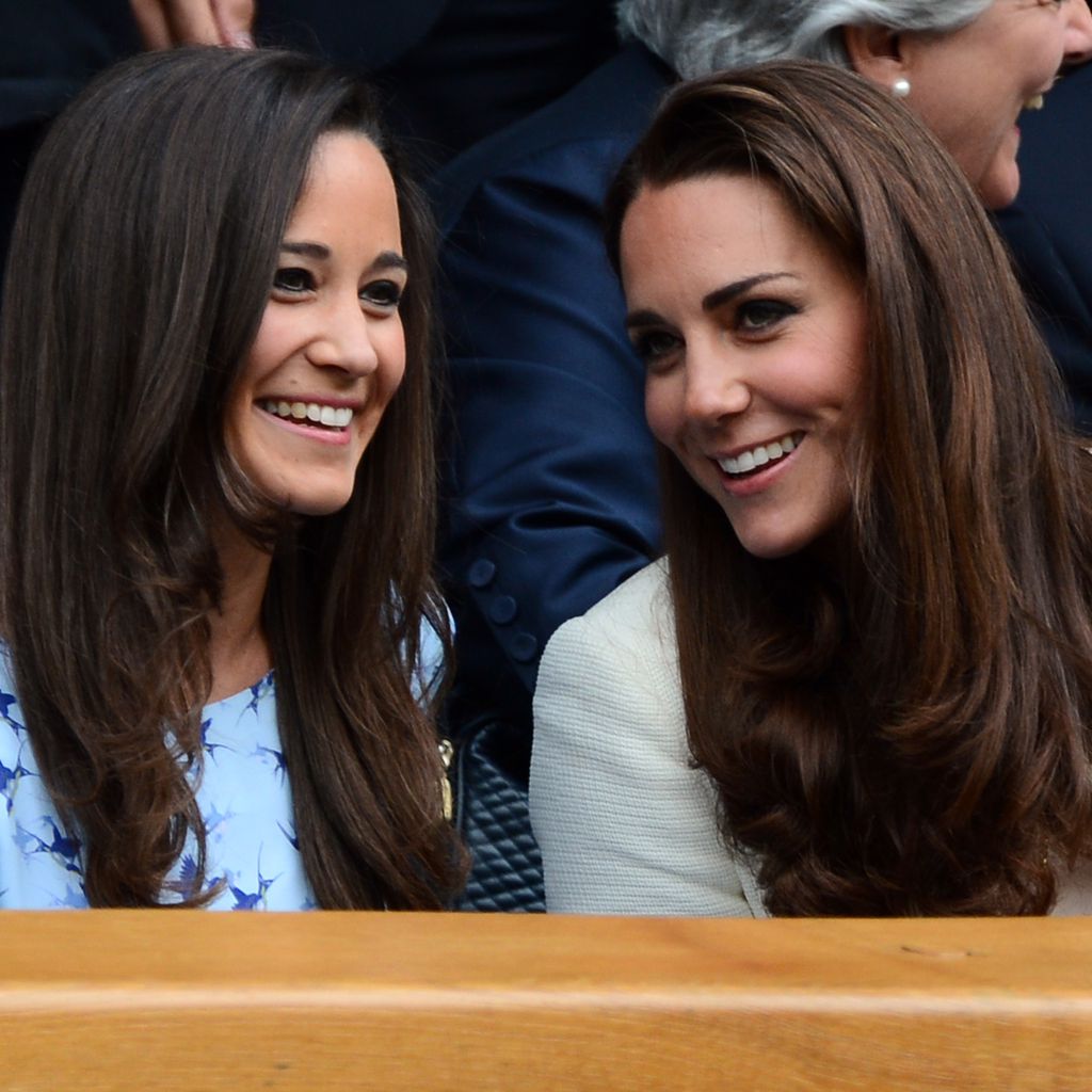 Pippa Middleton und Herzogin Kate bei einem Tennisspiel im Juli 2012