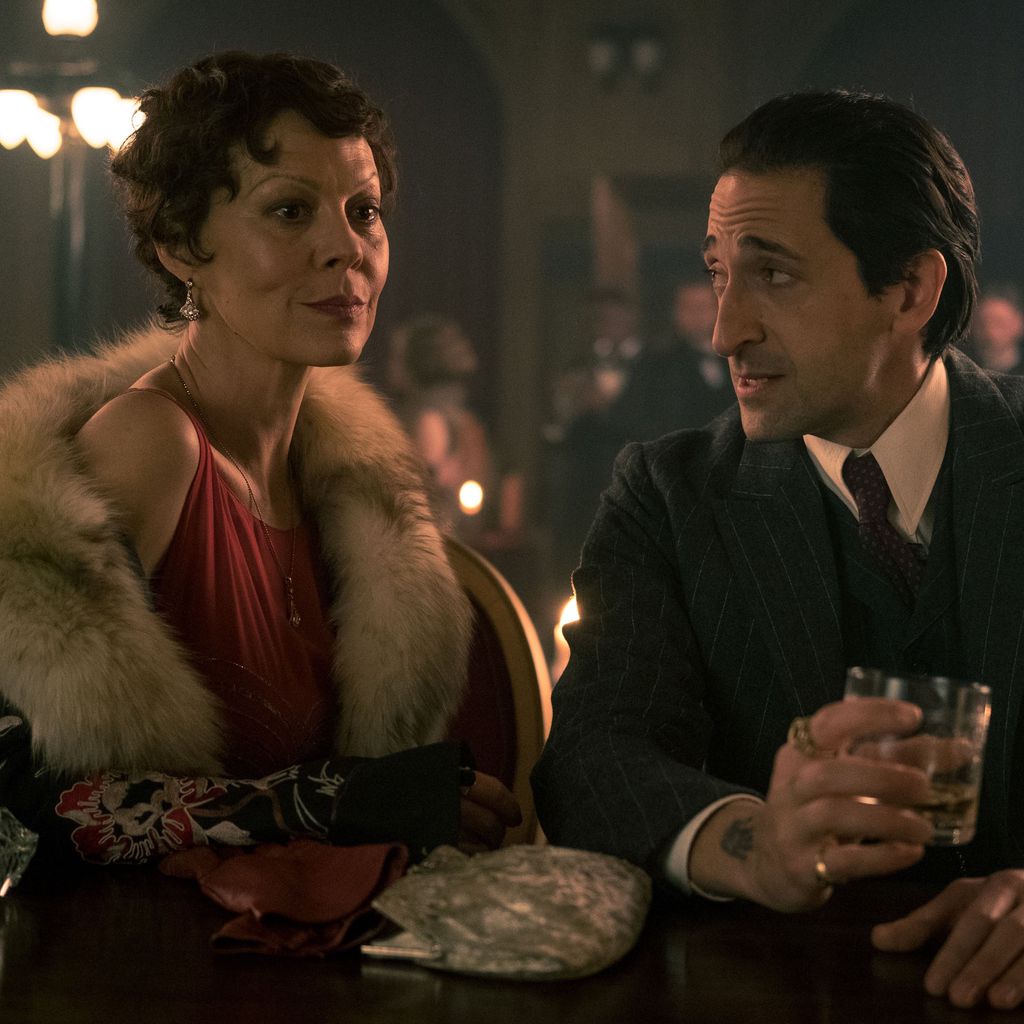 Polly (Helen McCrory) und Luca (Adrien Brody) in der vierten Staffel von "Peaky Blinders"