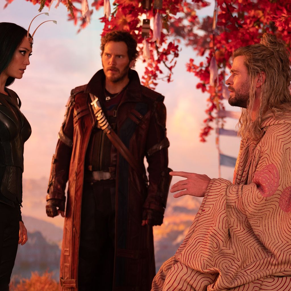 Pom Klementieff, Chris Pratt und Chris Hemsworth in "Thor – Love and Thunder"