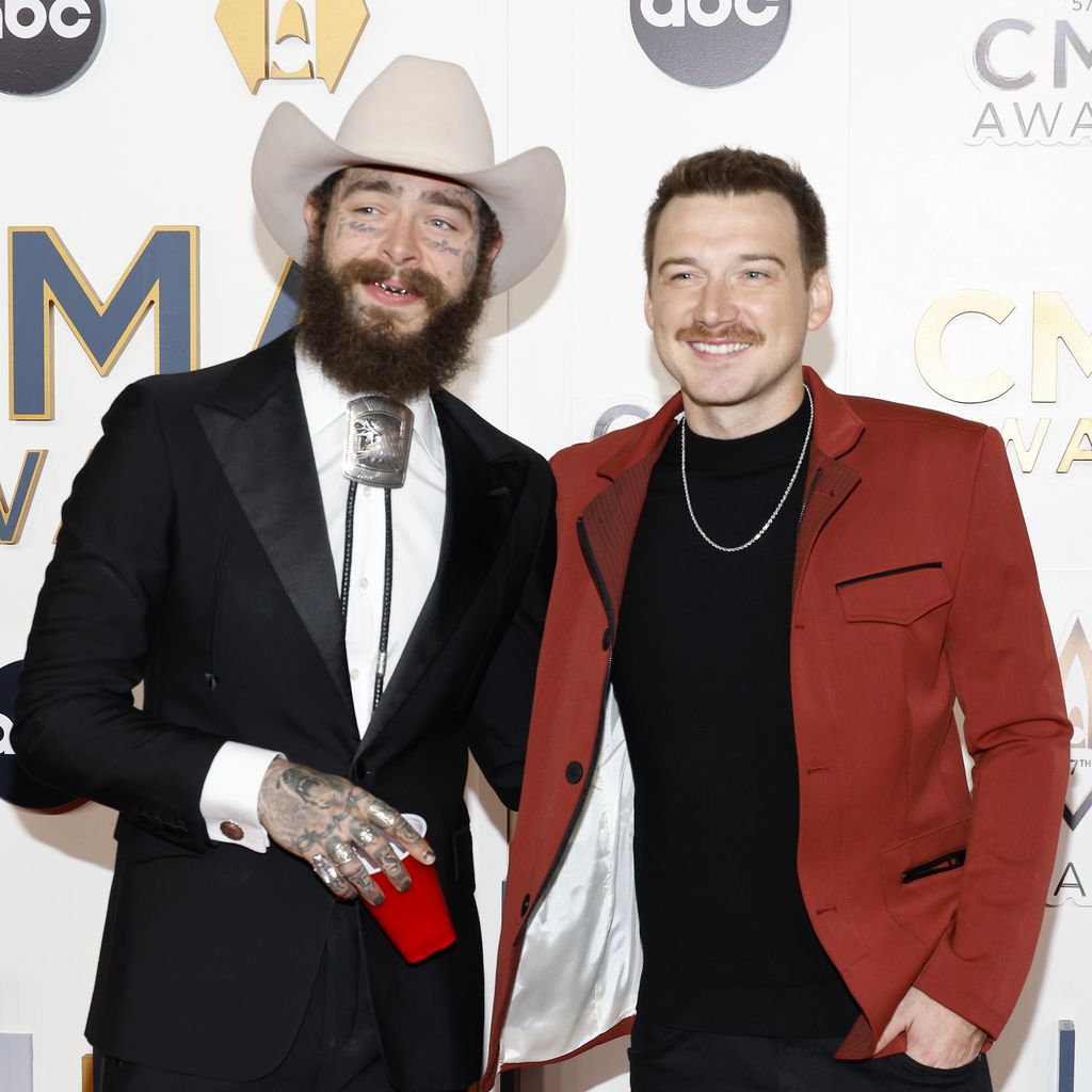 Post Malone und Morgan Wallen bei den 57. CMA Awards in Nashville, 2023