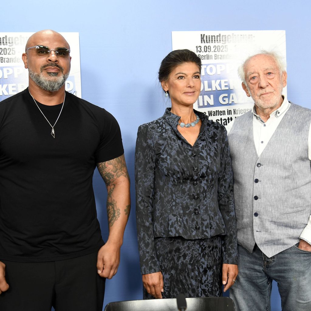Massiv, Sahra Wagenknecht und Dieter Hallervorden bei einer Pressekonferenz zur Friedenskundgebung, Berlin, 08.09.2025