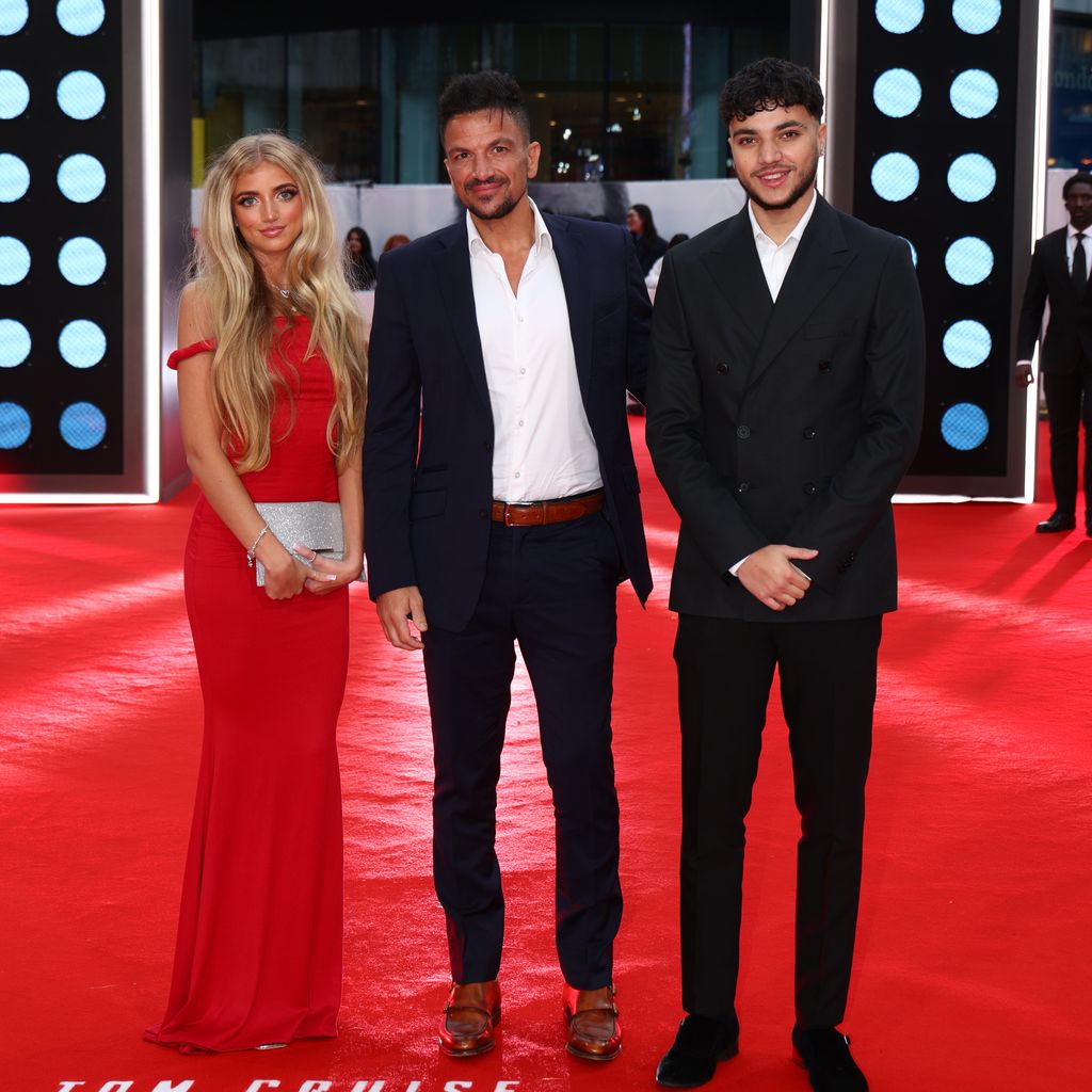 Princess Andre, Peter Andre und Junior Andre im Mai 2025
