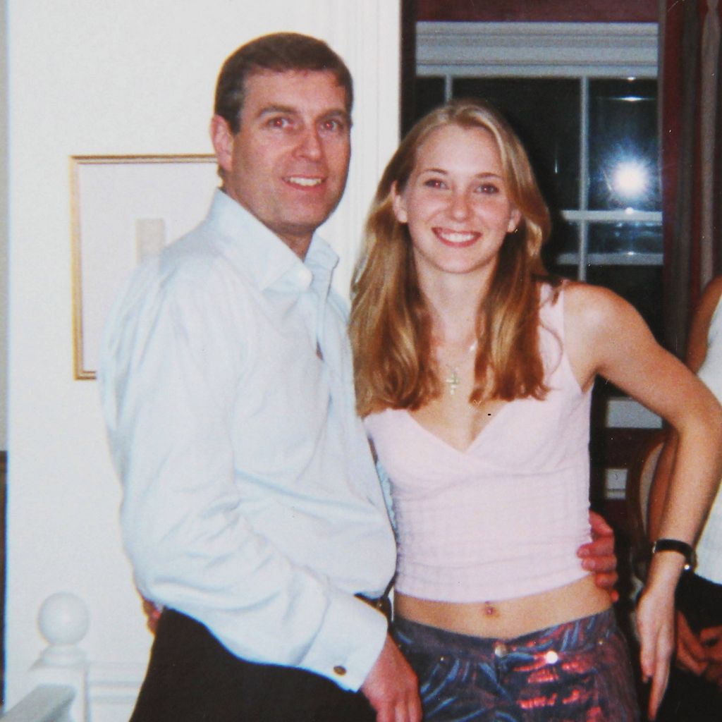 Prinz Andrew, Virginia Giuffre und Ghislaine Maxwell, 2001