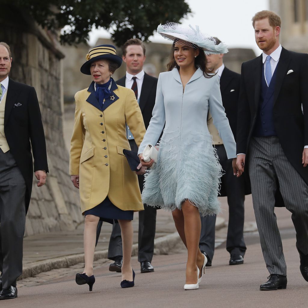 Prinz Edward, Prinzessin Anne, Sophie Winkleman und Prinz Harry vor Schloss Windsor