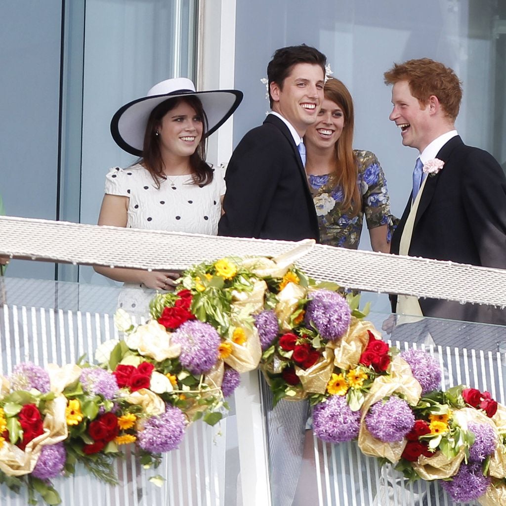 Prinz Harry mit Eugenie und Beatrice