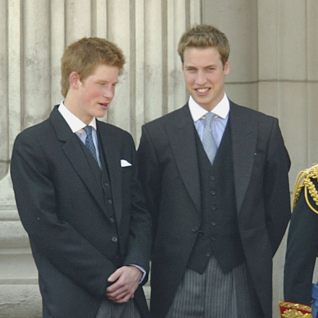 Prinz Harry, Prinz William und Queen Elizabeth II. bei Trooping the Colour 2003