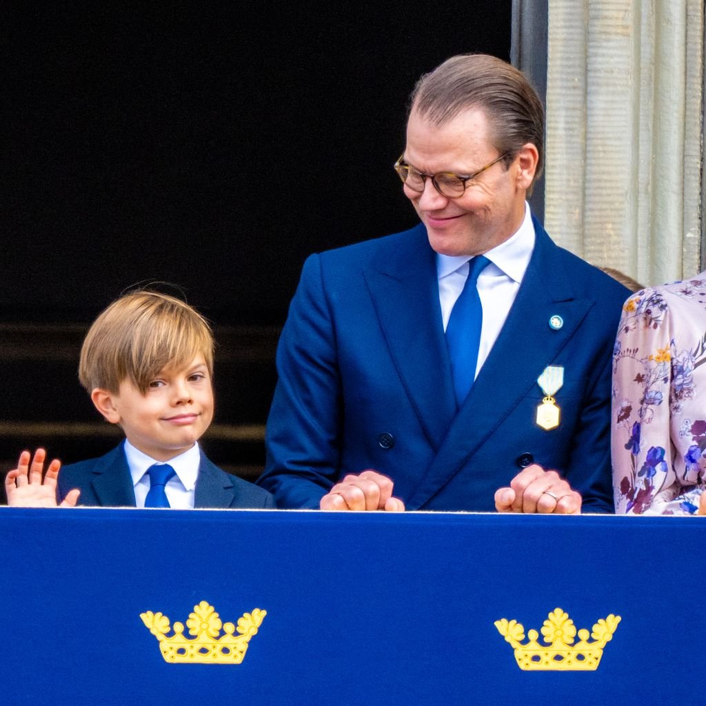 Prinz Oscar von Schweden mit seinen Eltern Prinz Daniel und Prinzessin Victoria