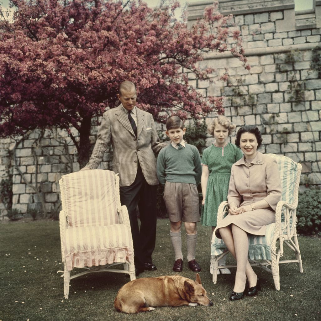 Prinz Philip, König Charles, Prinzessin Anne und Queen Elizabeth im Jahr 1959