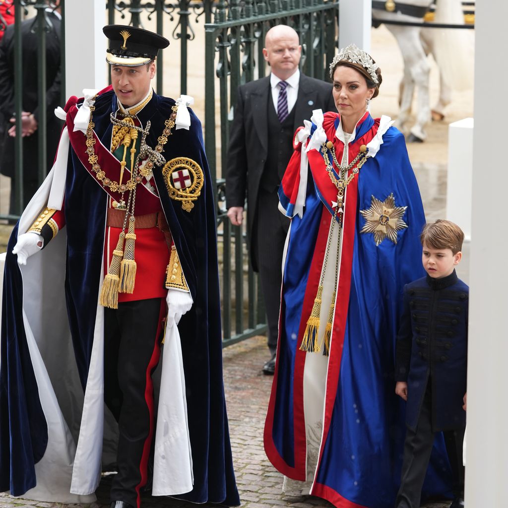 Prinz William, Herzogin Kate und Prinz Louis am Krönungstag von König Charles III., Mai 2025