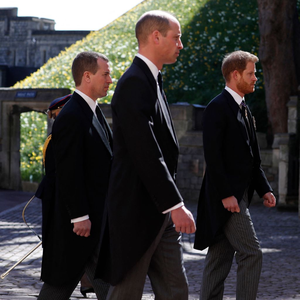 Prinz William, Peter Phillips und Prinz Harry im Trauerzug von Prinz Philip, April 2021