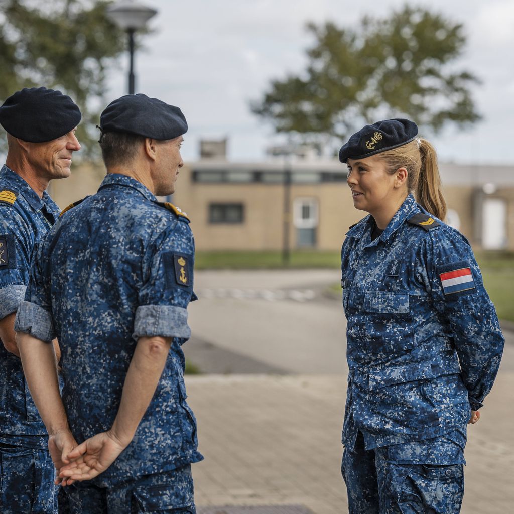 Prinzessin Amalia beginnt ihr Traineeprogramm bei der Königlichen Marine im Rahmen von Defensity College