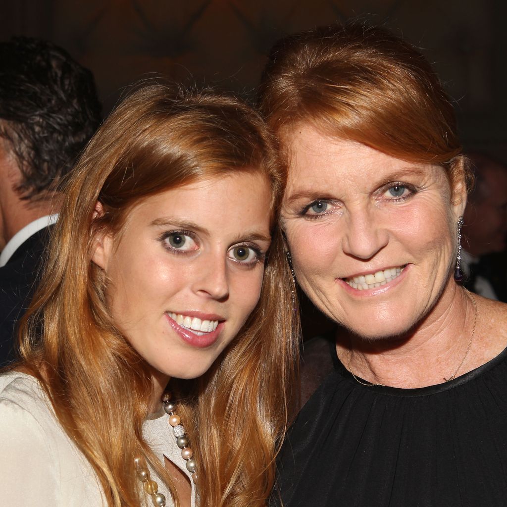 Prinzessin Beatrice und Sarah Ferguson, 2012