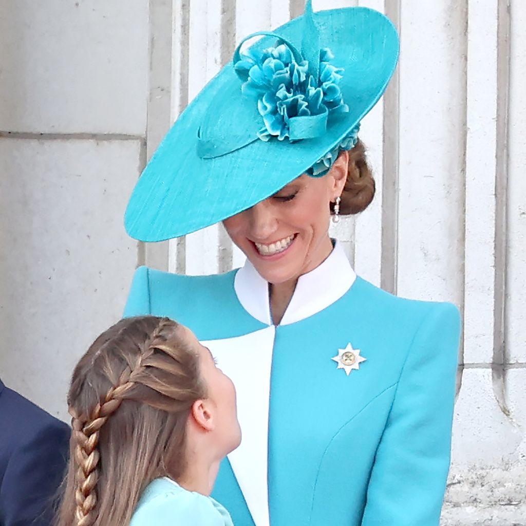 Prinzessin Charlotte und Prinzessin Kate auf dem Balkon des Buckingham Palace, Juni 2025