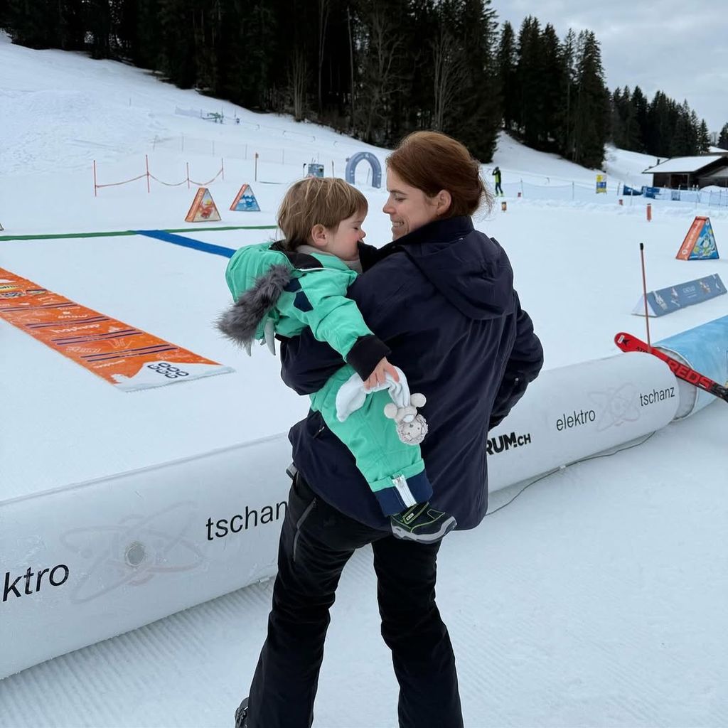 Prinzessin Eugenie mit ihrem Sohn Ernest